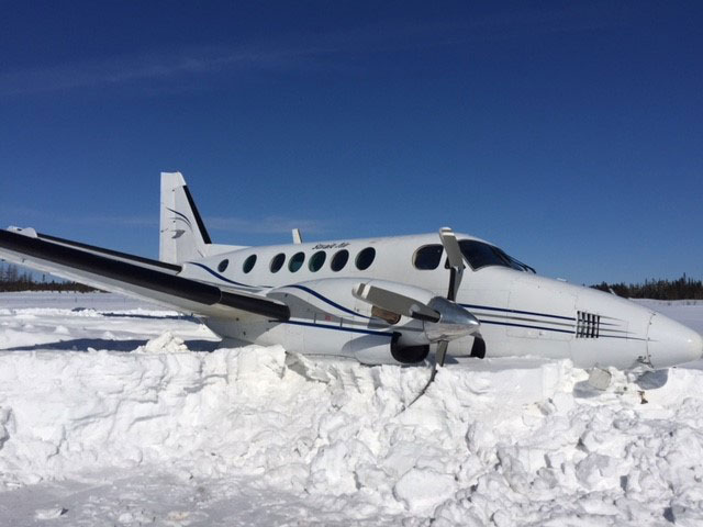 Side view of the Beech King Air 100 following the runway excursion in Havre-Saint-Pierre, Quebec 