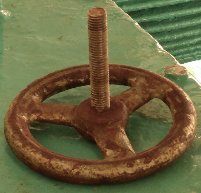 Brake release tool for the winch motor’s electromagnetic brake (Source: TSB)