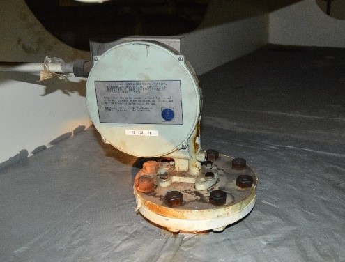 Type of float level indicator that was originally fitted over the opening of the sounding pipe for the settling and service tanks (Source: TSB)