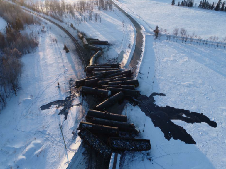 Aerial view of the derailment site (Source: Canadian National Railway Company)